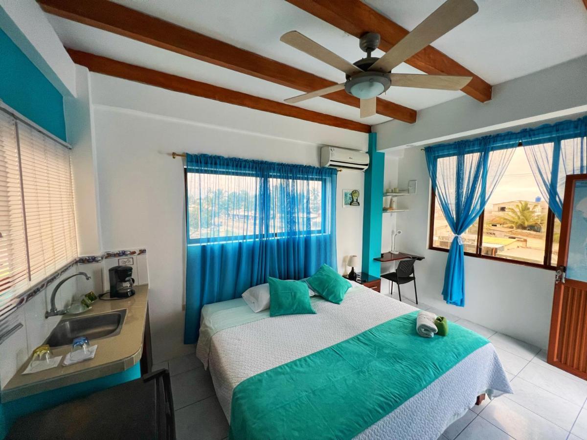 Sun Island Hotell Puerto Villamil Exteriör bild