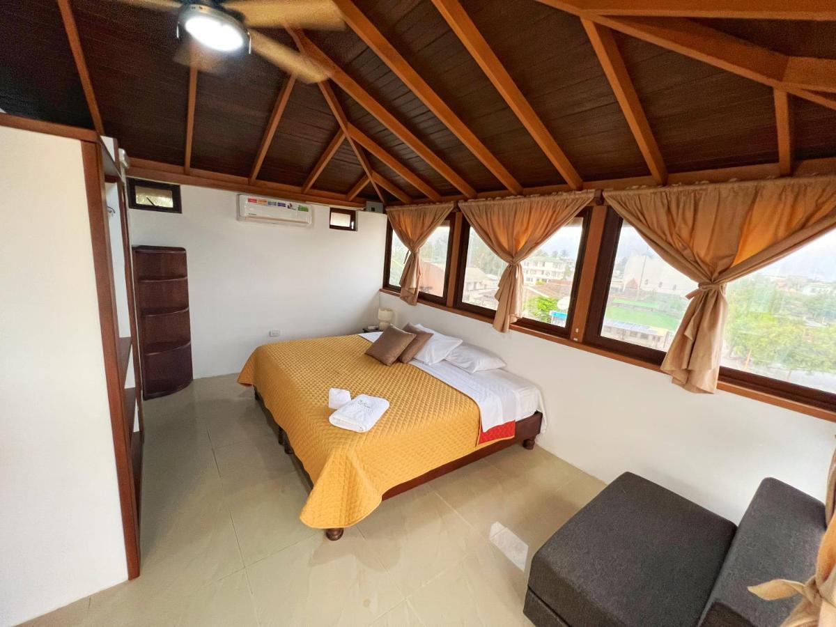 Sun Island Hotell Puerto Villamil Exteriör bild