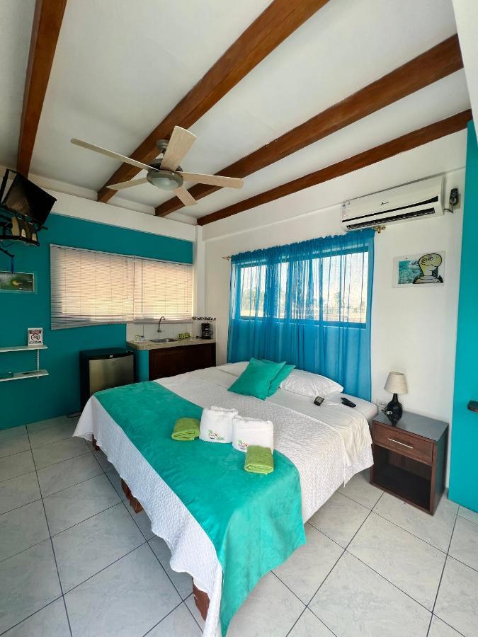 Sun Island Hotell Puerto Villamil Exteriör bild