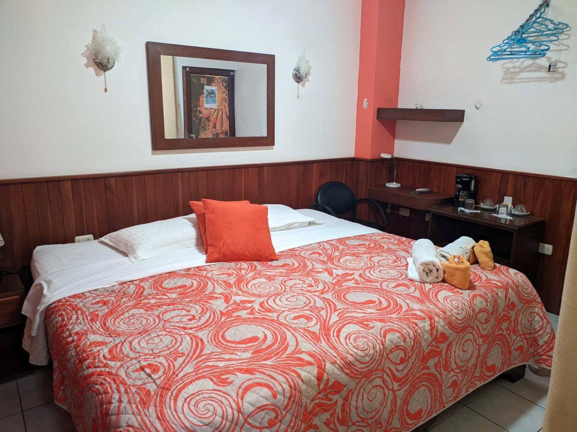 Sun Island Hotell Puerto Villamil Exteriör bild
