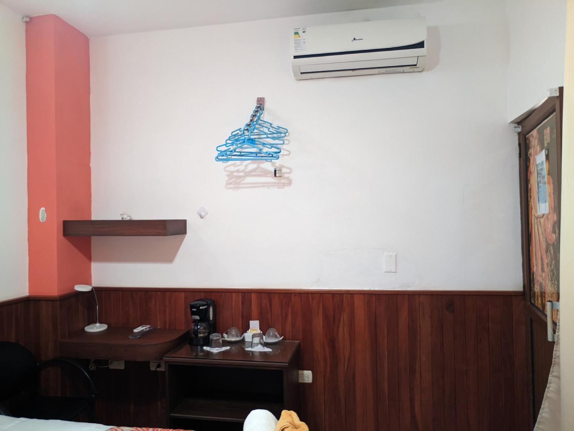 Sun Island Hotell Puerto Villamil Exteriör bild