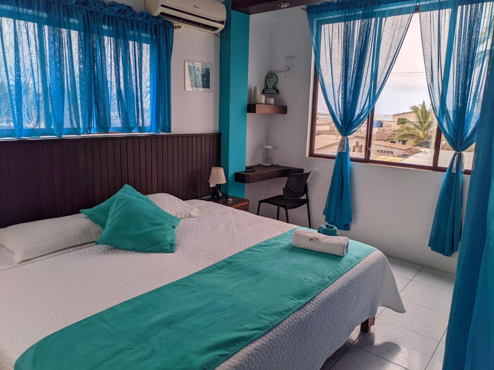 Sun Island Hotell Puerto Villamil Exteriör bild