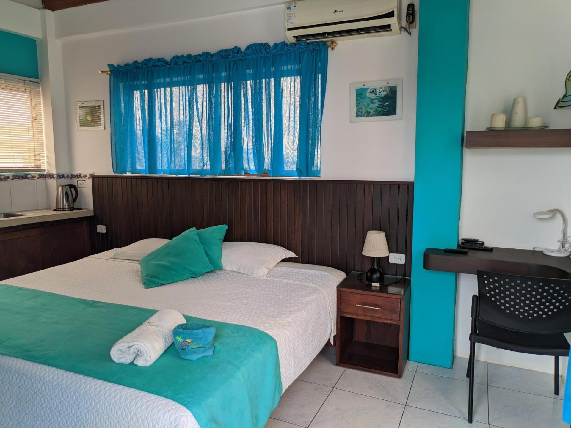 Sun Island Hotell Puerto Villamil Exteriör bild