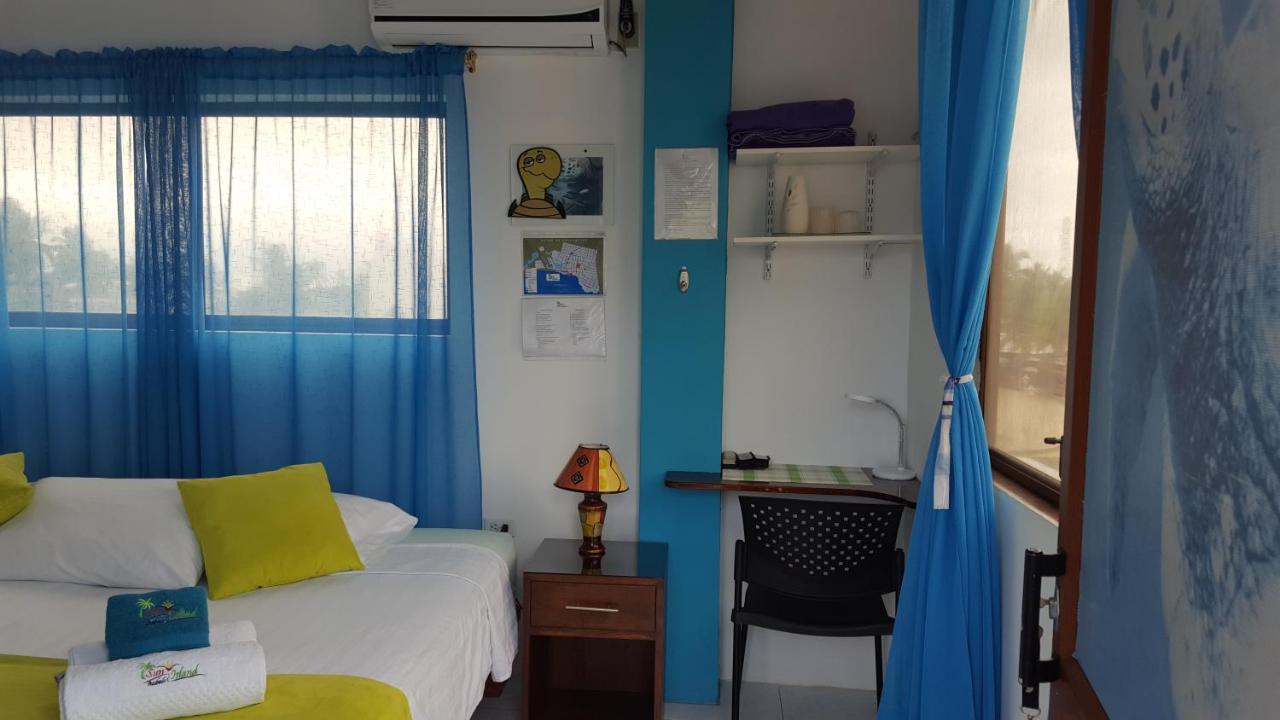 Sun Island Hotell Puerto Villamil Exteriör bild